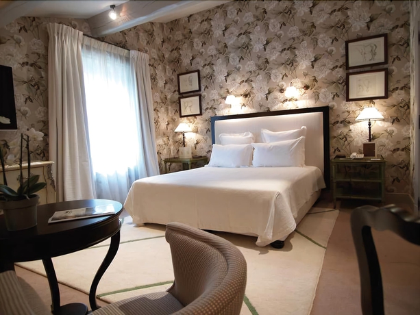 Imagen de la habitación del Hotel De Pavie. Foto 14