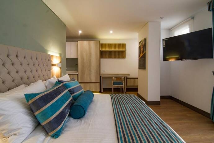 Imagen general del Hotel De Película Apartasuites. Foto 7