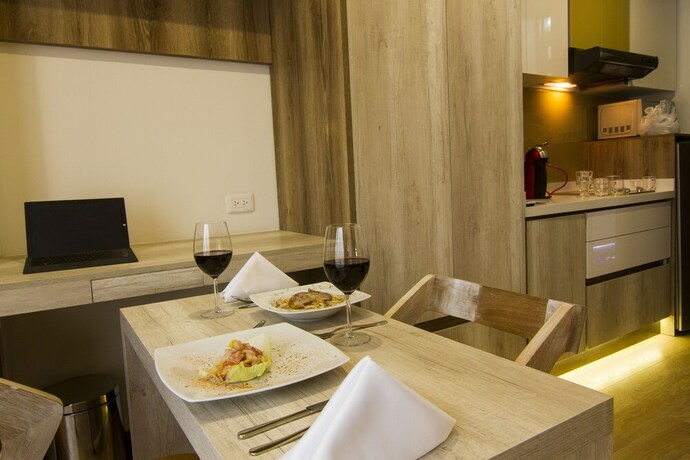 Imagen de la habitación del Hotel De Película Apartasuites. Foto 27