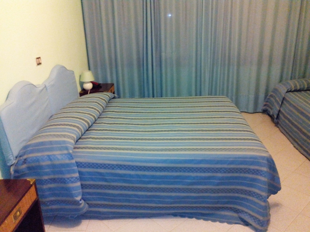 Imagen de la habitación del Hotel De Plam. Foto 5