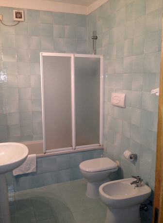 Imagen de la habitación del Hotel De Plam. Foto 13