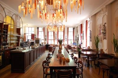 Imagen del bar/restaurante del Hotel De Plataan Delft Centrum. Foto 2