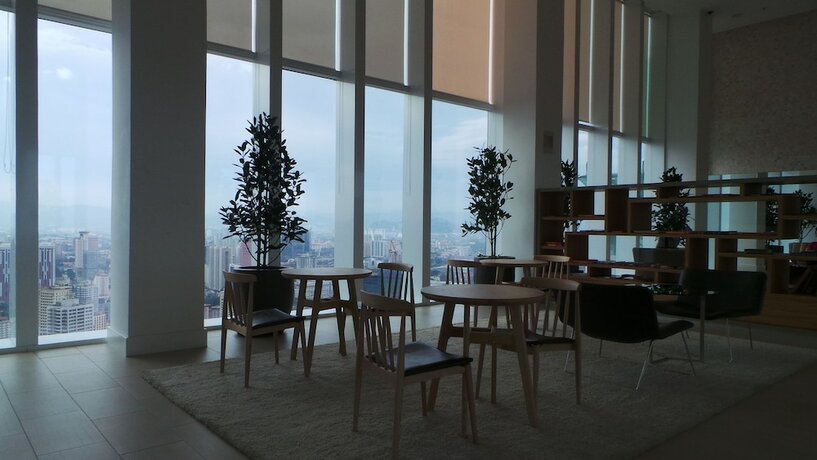 Imagen de los interiores del Hotel De Platinum Suite. Foto 17