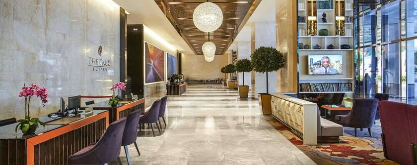 Imagen de los interiores del Hotel De Platinum Suite. Foto 19