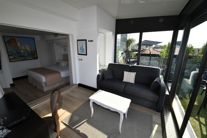 Imagen de la habitación del Hotel De Provence, Cannes. Foto 13