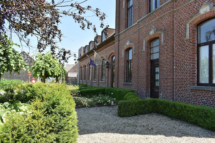 Imagen general del Hotel De Pupiter. Foto 2