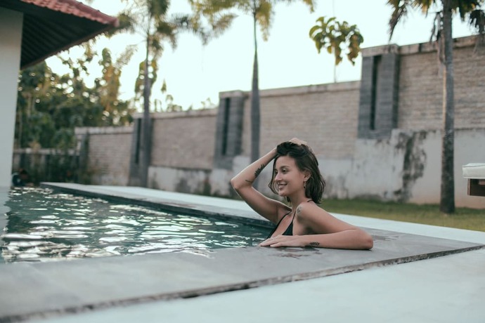 Imagen de la piscina del Hotel De Puri Bingin. Foto 19