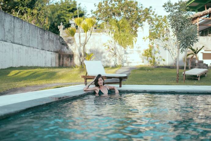 Imagen de la piscina del Hotel De Puri Bingin. Foto 20