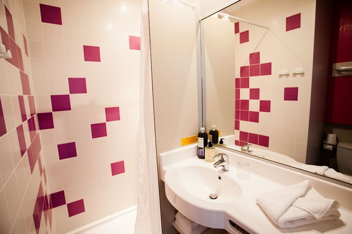 Imagen de la habitación del Hotel De Ré, The Originals Boutique. Foto 13