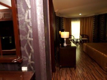 Imagen de los interiores del Hotel De Rhu Beach Resort. Foto 16
