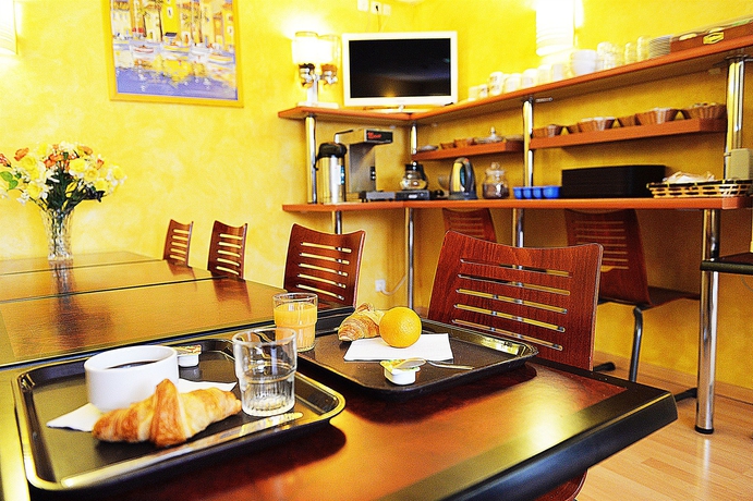 Imagen del bar/restaurante del Hotel De Rosny. Foto 3