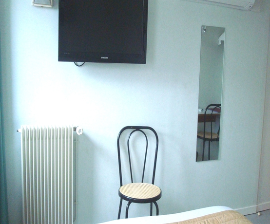 Imagen de la habitación del Hotel De Rosny. Foto 7
