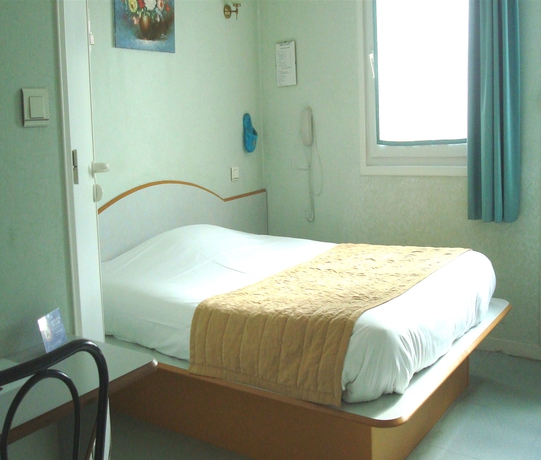 Imagen de la habitación del Hotel De Rosny. Foto 8