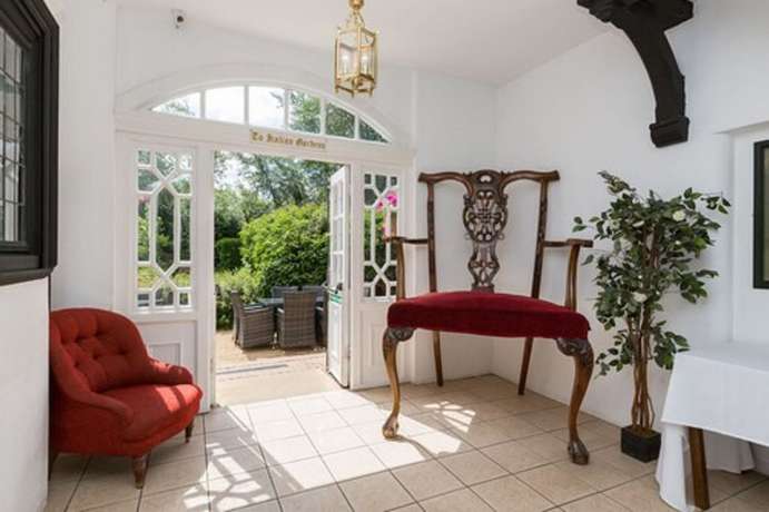 Imagen de los interiores del Hotel De Rougemont Manor and Suites. Foto 20