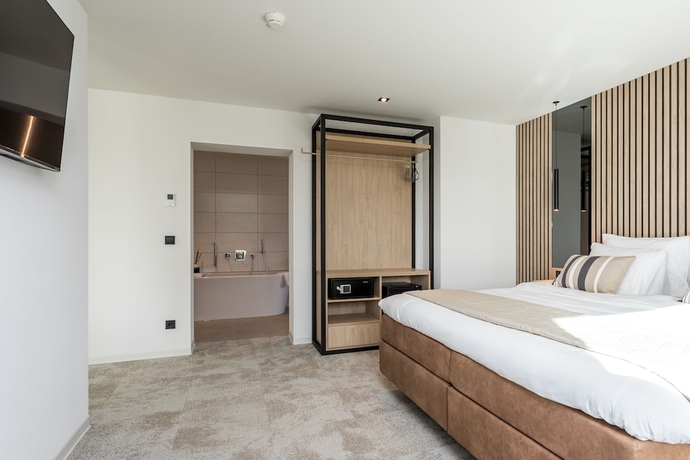 Imagen de la habitación del Hotel De Rousch. Foto 15