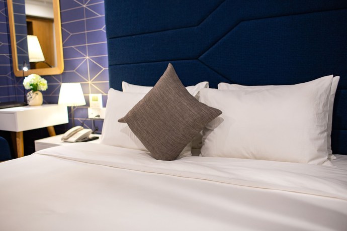 Imagen de la habitación del Hotel De SOURIANT Central Hanoi. Foto 18