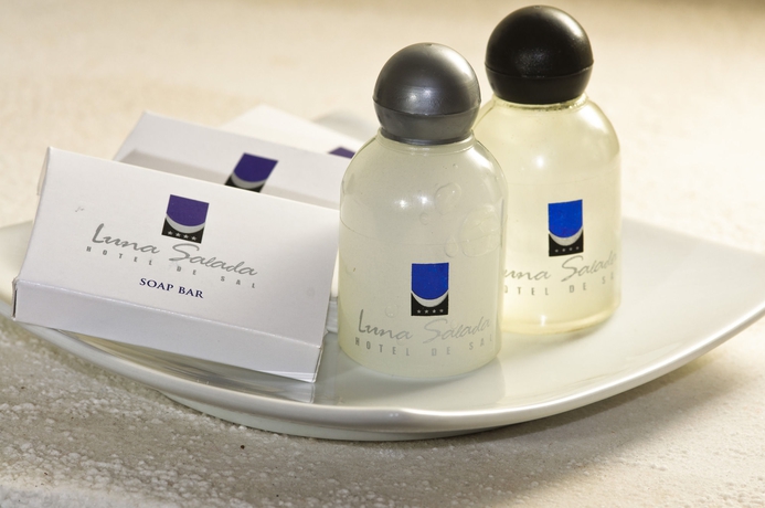 Imagen de la habitación del Hotel De Sal Luna Salada. Foto 10