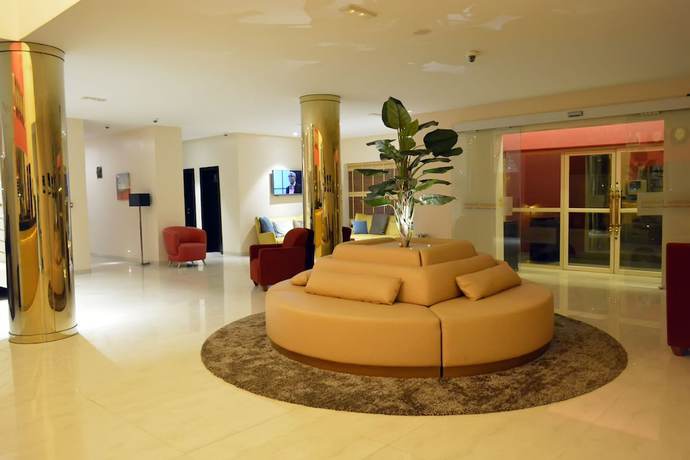 Imagen de los interiores del Hotel De Santos Awka. Foto 19
