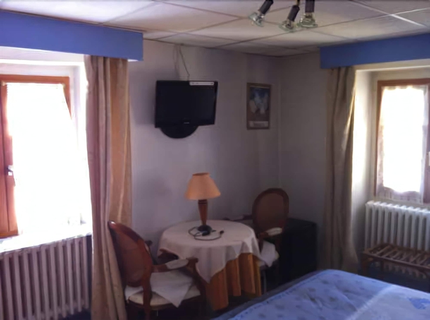 Imagen de la habitación del Hotel De Savoie, Annecy. Foto 13