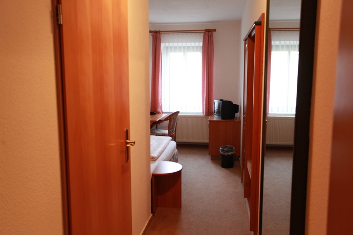 Imagen de la habitación del Hotel De Saxe. Foto 9