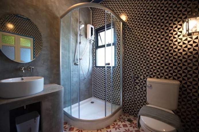 Imagen de la habitación del Hotel De Sea Almond Chumphon. Foto 2