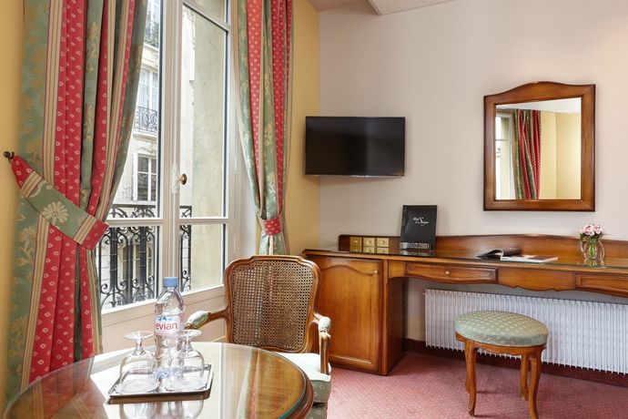 Imagen de la habitación del Hotel De Sevigne. Foto 10