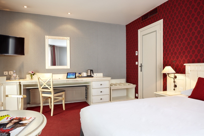 Imagen de la habitación del Hotel De Sevigne. Foto 11