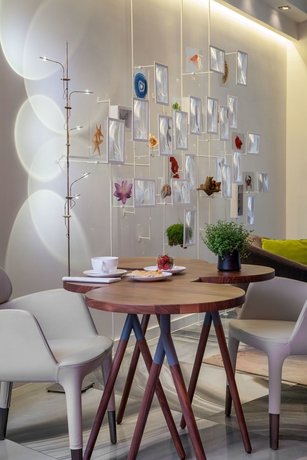 Imagen de los interiores del Hotel De Seze, Bourse. Foto 15