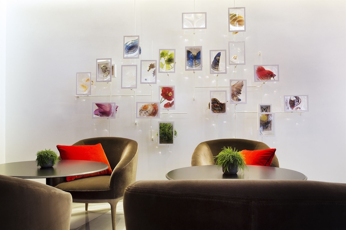 Imagen de los interiores del Hotel De Seze, Bourse. Foto 16