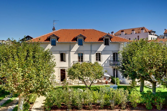 Imagen de los exteriores del Hotel De Silhouette. Foto 11