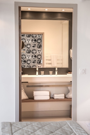 Imagen de la habitación del Hotel De Silhouette. Foto 9