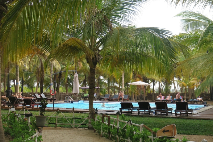 Imagen de la piscina del Hotel De Silva Palmresort Kalpitiya. Foto 18