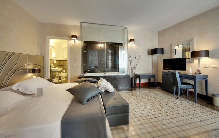 Imagen de la habitación del Hotel De Stefano Palace. Foto 6