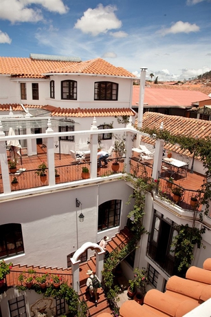 Imagen de los exteriores del Hotel De Su Merced. Foto 9