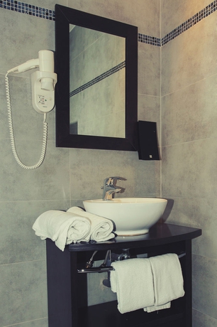 Imagen de la habitación del Hotel De Suède. Foto 10