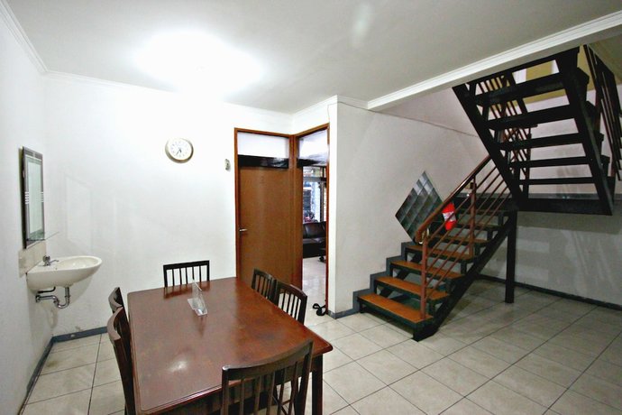 Imagen de los interiores del Hotel De Sun Pasteur Guest House by HouseinBandung. Foto 13