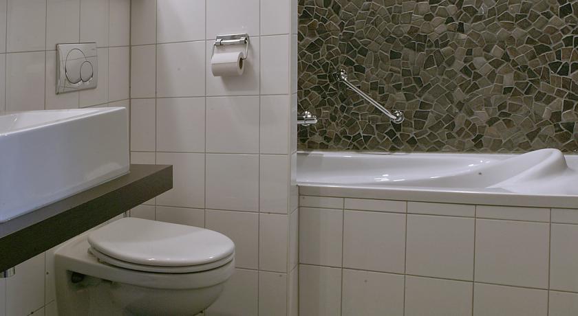 Imagen de la habitación del Hotel De Swarte Ruijter. Foto 5