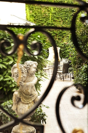 Imagen general del Hotel De Varenne. Foto 2