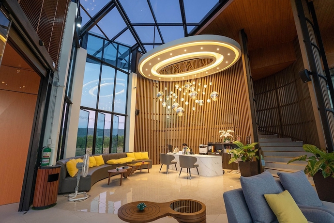 Imagen de los interiores del Hotel De Veranio Resort. Foto 16