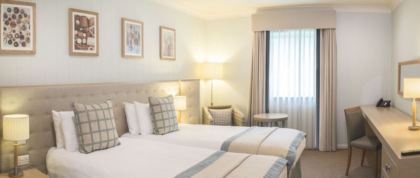Imagen de la habitación del Hotel De Vere Cotswold Water Park. Foto 9