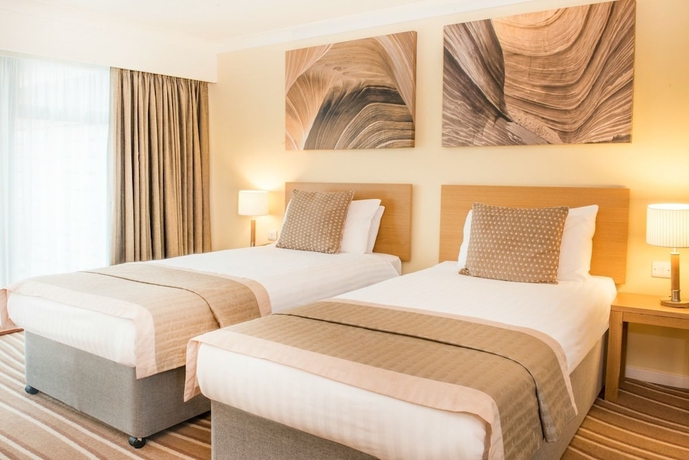 Imagen de la habitación del Hotel De Vere Cotswold Water Park. Foto 13