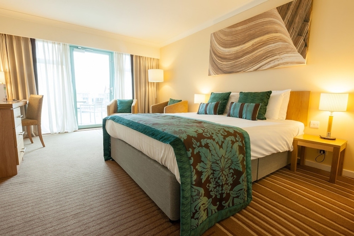 Imagen de la habitación del Hotel De Vere Cotswold Water Park. Foto 14