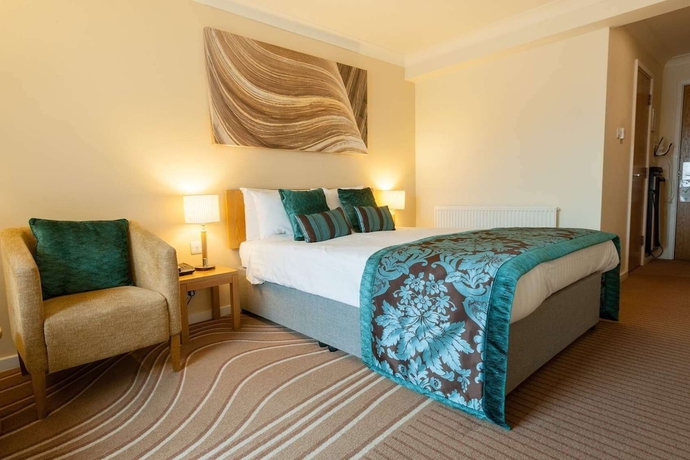 Imagen de la habitación del Hotel De Vere Cotswold Water Park. Foto 17