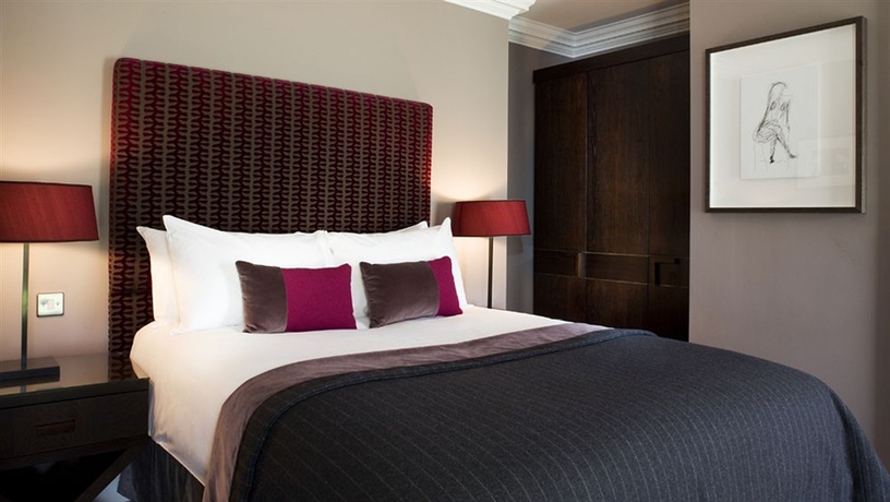 Imagen de la habitación del Hotel De Vere Latimer Estate. Foto 4