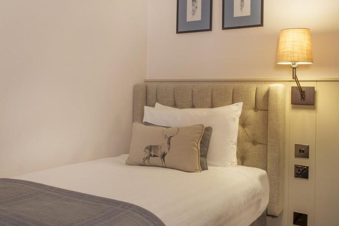 Imagen general del Hotel De Vere Selsdon Estate. Foto 9