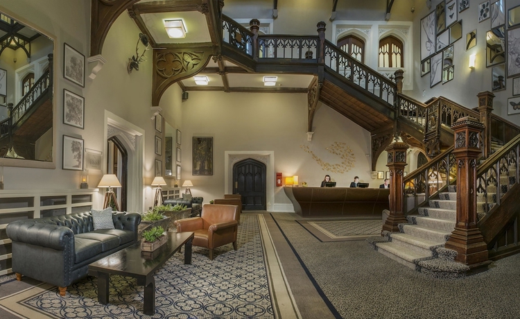 Imagen de los interiores del Hotel De Vere Tortworth Court. Foto 15