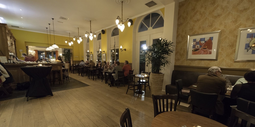 Imagen del bar/restaurante del Hotel De Villa, Dongen. Foto 4