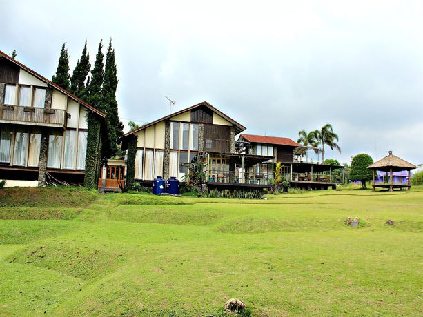 Imagen general del Hotel De Villa Istana Bunga By Houseinbandung. Foto 2