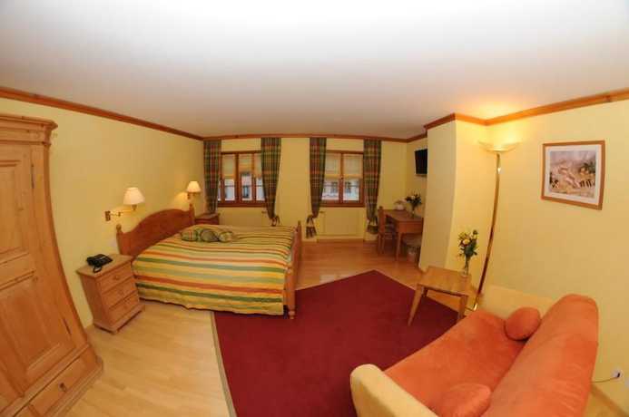 Imagen de la habitación del Hotel De Ville, &Eacute;pagny. Foto 13