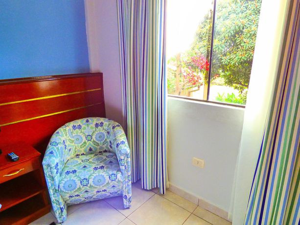 Imagen de la habitación del Hotel De la Costa, Encarnaci&oacute;n. Foto 6